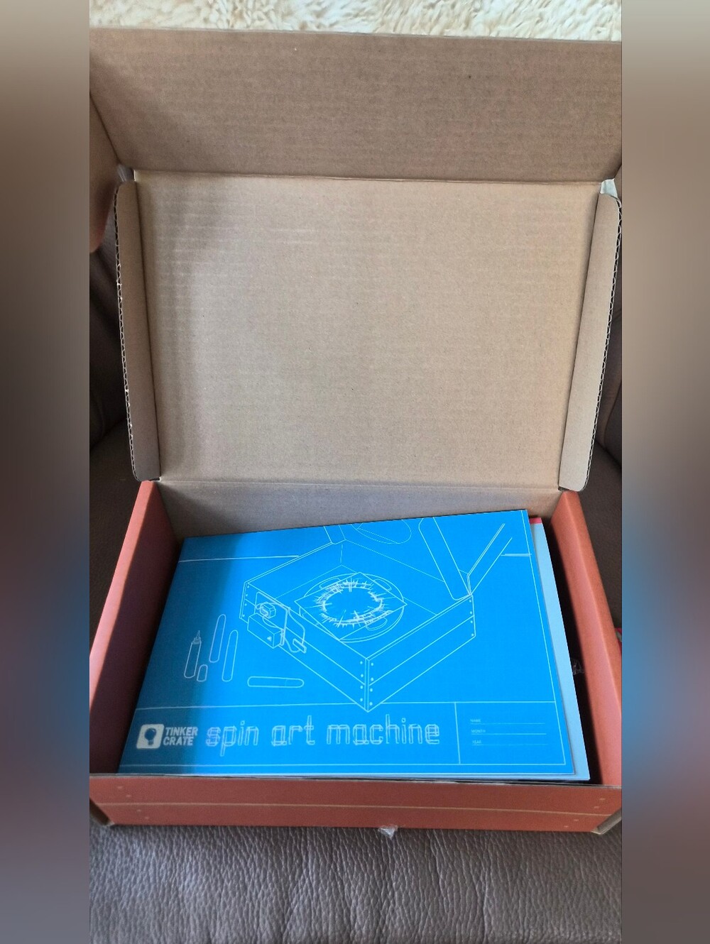 *New* KiwiCo - 'Spin Art Machine' Tinker Crate For Ages 9-14